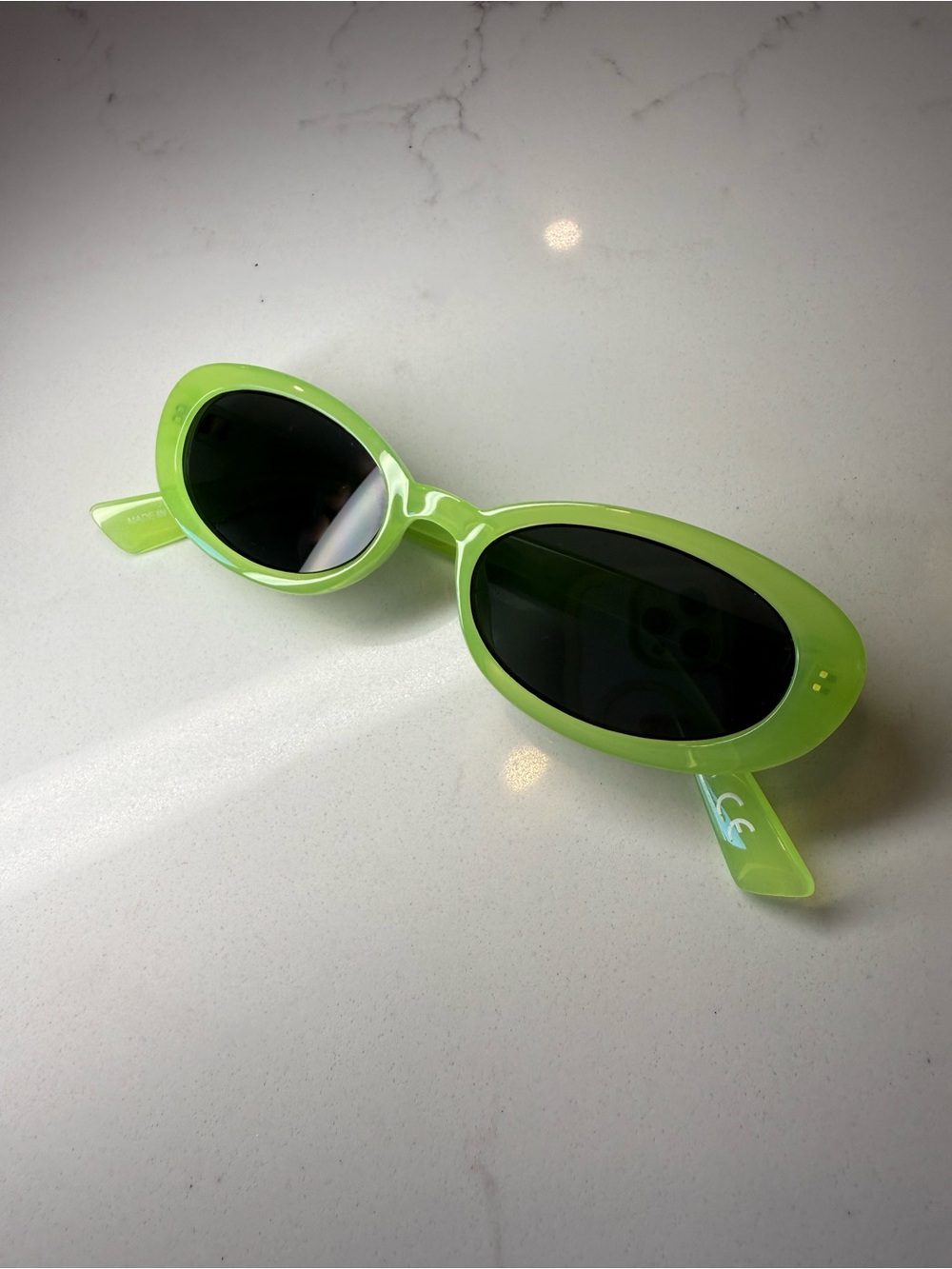 Aerie Sunnies | Neon Green Oval Sunglasses